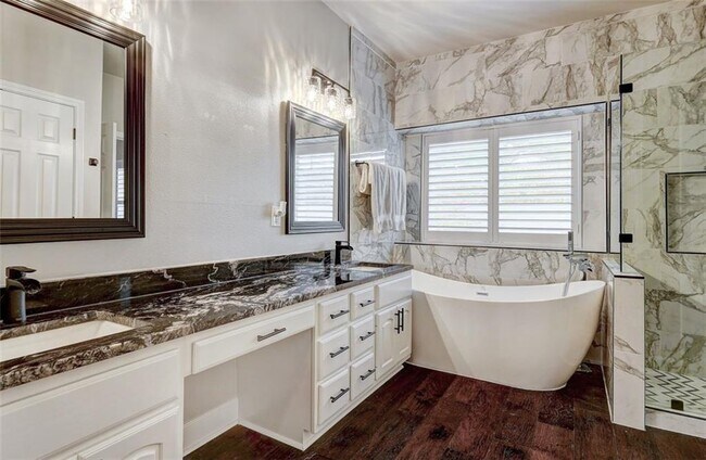 Building Photo - 30389 Ledgemont
