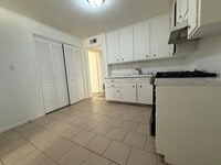 Building Photo - FOR RENT – AVAILABLE NOW