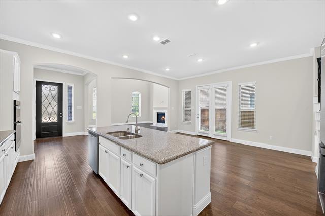 Building Photo - 12749 Friar St