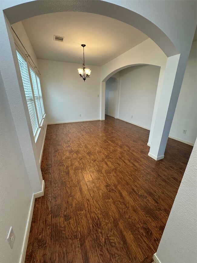 Building Photo - 20507 Providence Point Dr