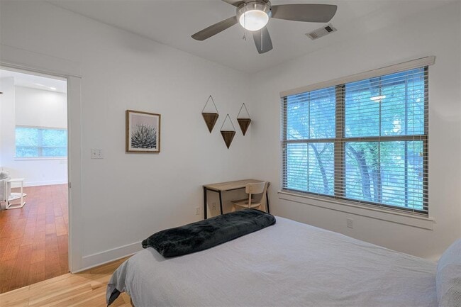 Building Photo - 1312 Woodland Ave