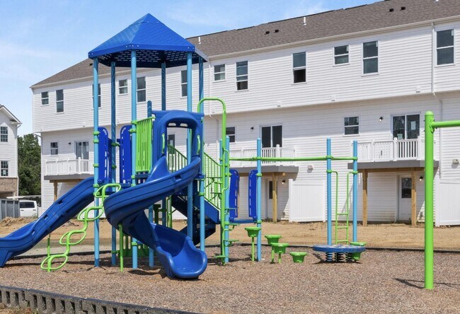 Building Photo - 126 Sitka Willow Dr