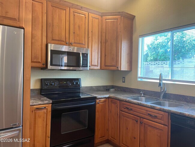 Building Photo - 3741 W Spinnaker Ln