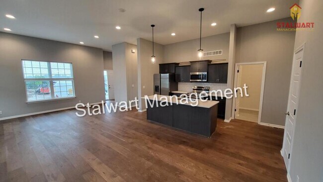 Building Photo - 15824 Riley St