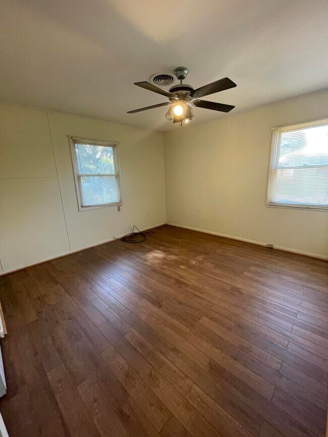 Building Photo - 3425 Trolley Line Rd