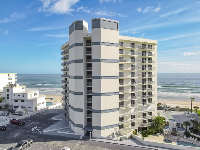 Building Photo - 5207 S Atlantic Ave