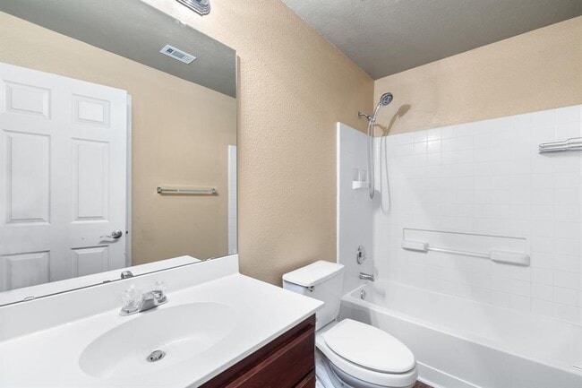 Building Photo - 2405 Kapalua Pl