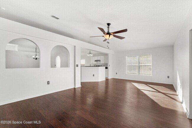 Building Photo - 4426 Four Lakes Dr