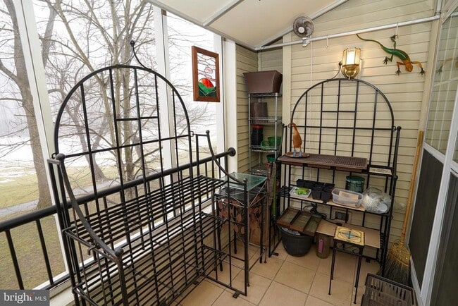 Building Photo - 2111 Ganton Green