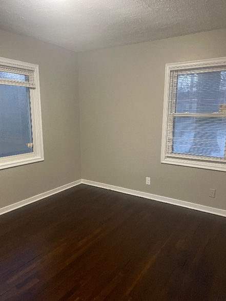 Building Photo - 5706 Pratt St