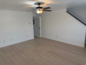 Building Photo - 1800 Beckett Dr