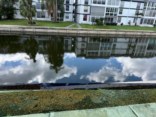 Building Photo - 8360 Sands Point Blvd