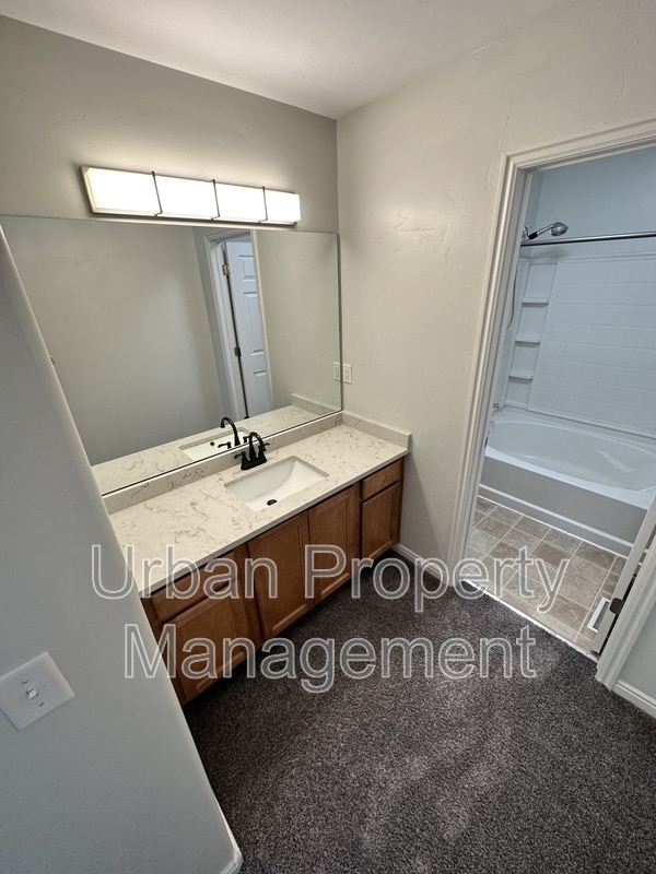 Building Photo - 11467 Open View Ln