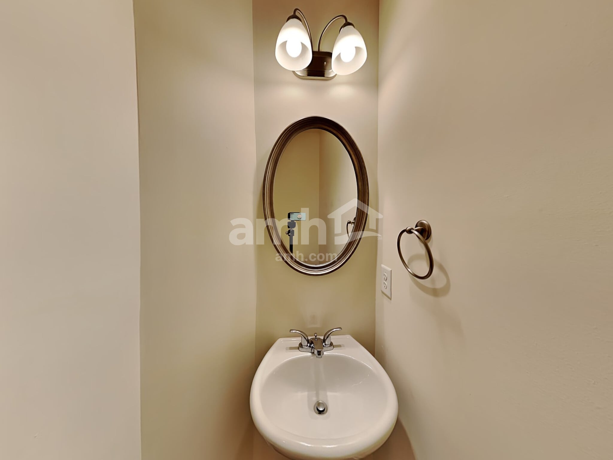 Building Photo - 2515 Beal St