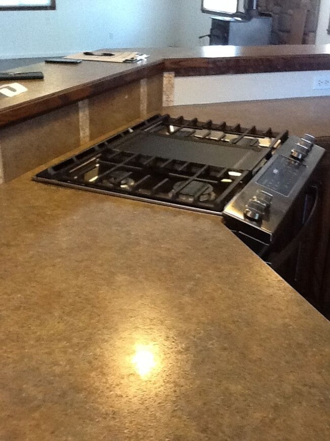 Building Photo - Amazing Country property!