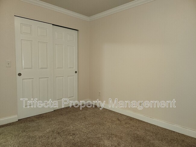 Building Photo - 347 Buckeye Ave