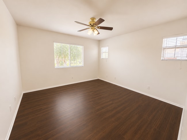 Building Photo - Newly Updated 3 Bedroom Condo in Gated Community in Murrieta