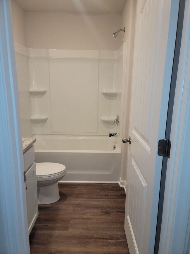 Building Photo - Newer Construction Home in Creedmore Hills!