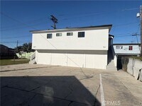 Building Photo - 521 W 78th St