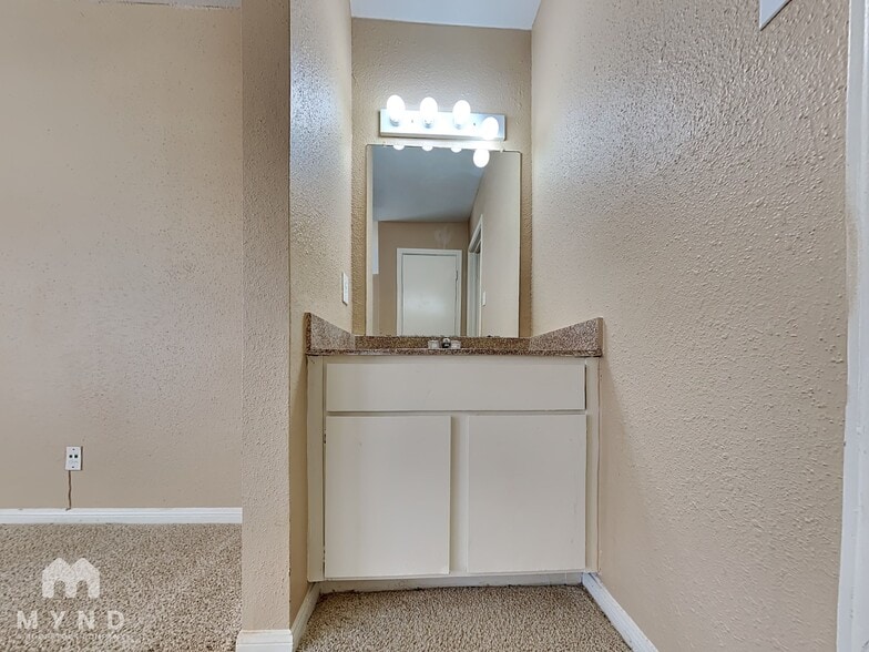 Building Photo - 12500 Sandpiper Dr