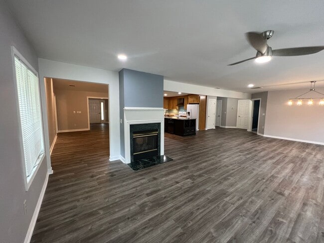 Building Photo - 104 Waccamaw Dr