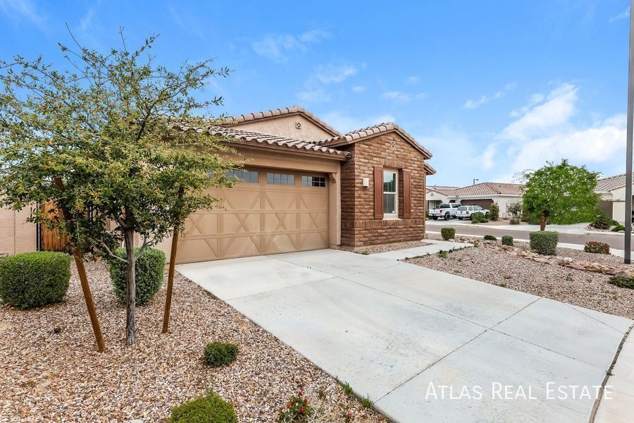 Building Photo - 20234 W Harrison St