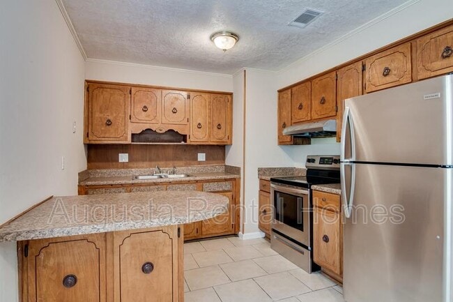 Building Photo - 3453 Pine Hill Rd