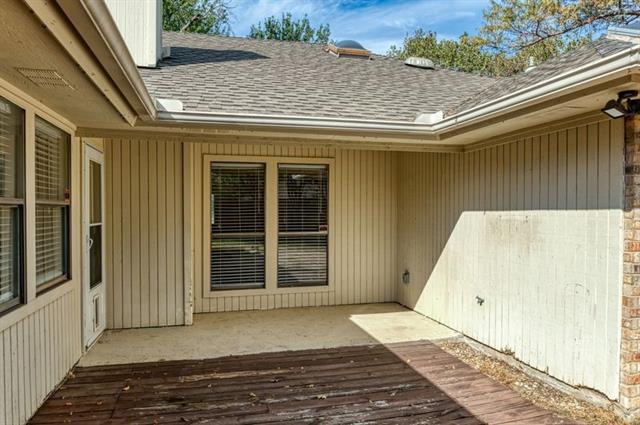 Building Photo - 922 Kingston Dr