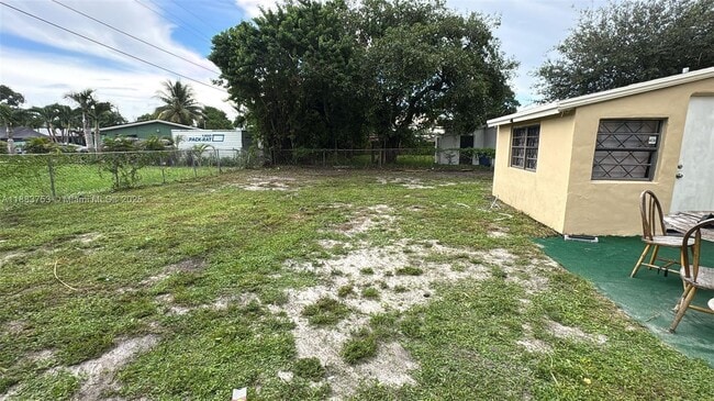 Building Photo - 1772 NW 34th Ave
