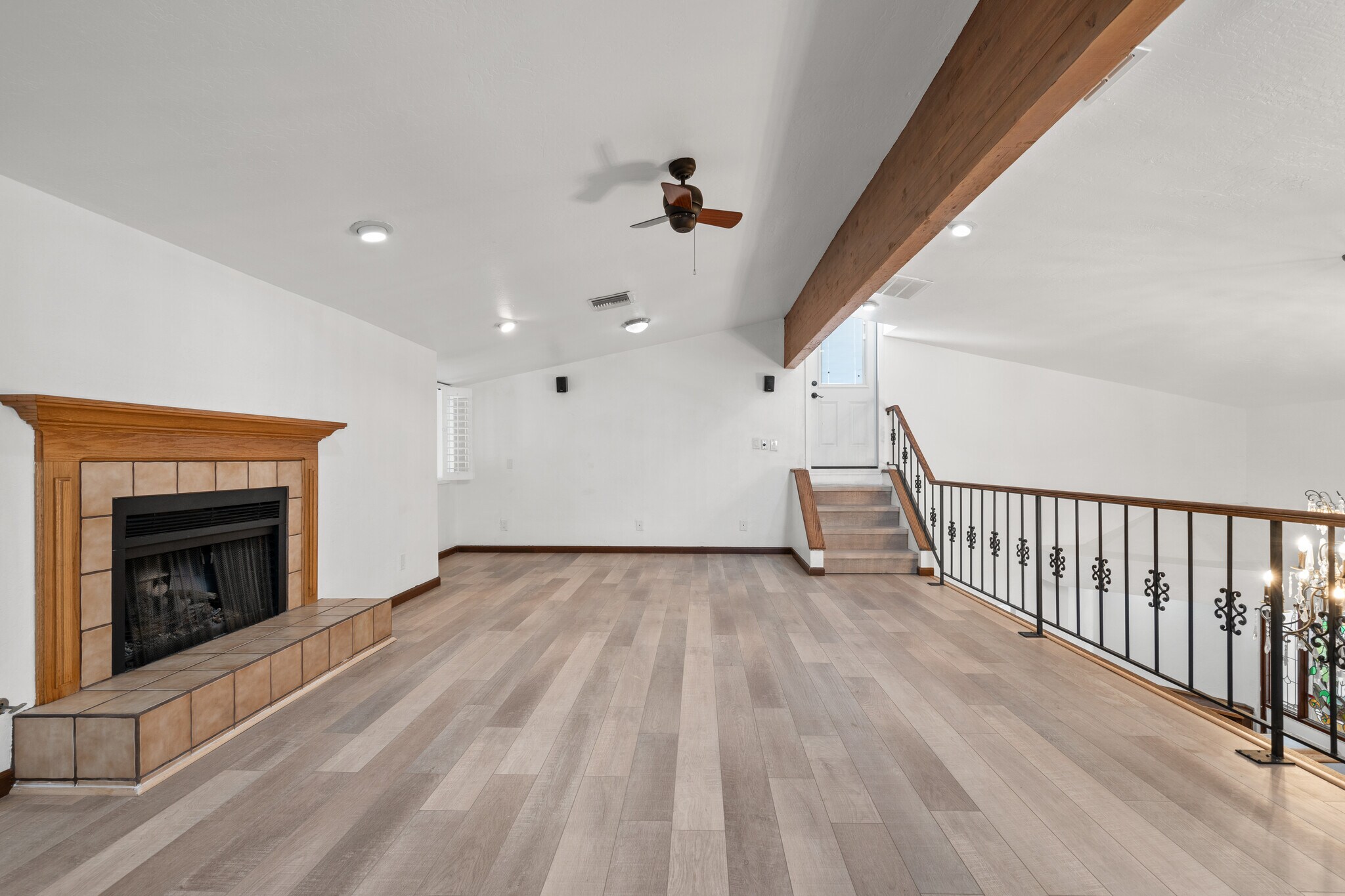 Building Photo - 3319 E Indian School Rd