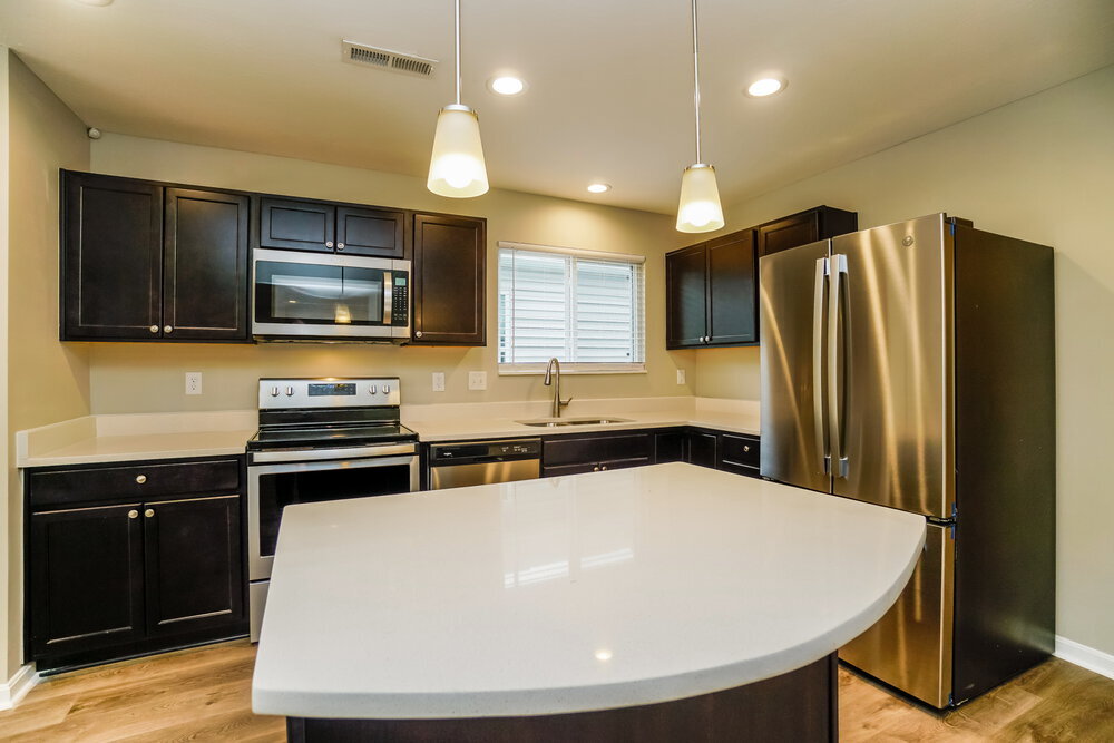 Building Photo - 7428 Willow Leaf Dr