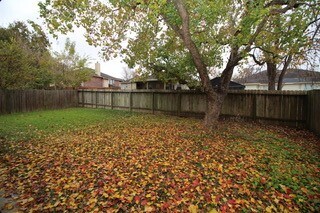 Building Photo - 13215 Lake Breeze Ln