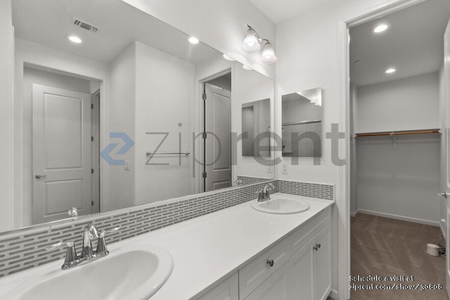 Building Photo - 5676 El Dorado Ln