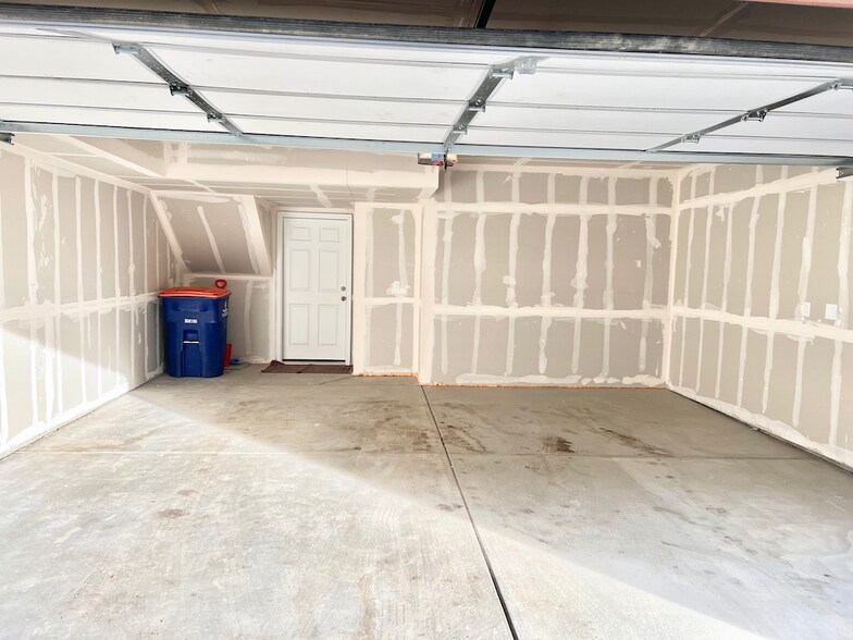 2 car garage inside - 13735 Del Corso Way