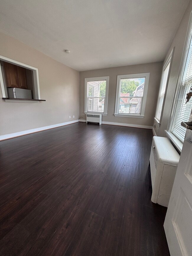 Building Photo - 121 N Hancock St