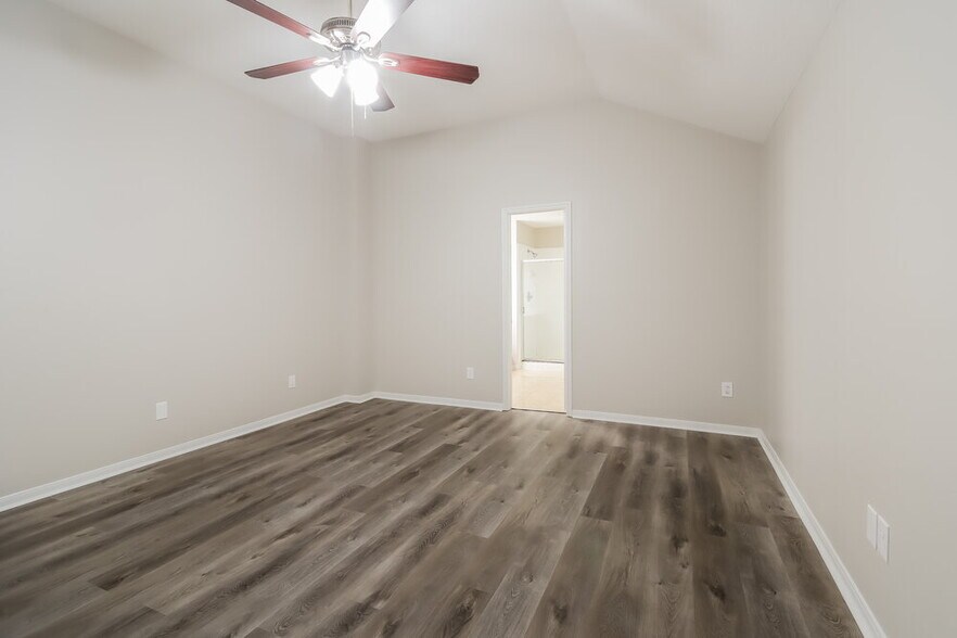 Building Photo - 3030 Killdeer Ln