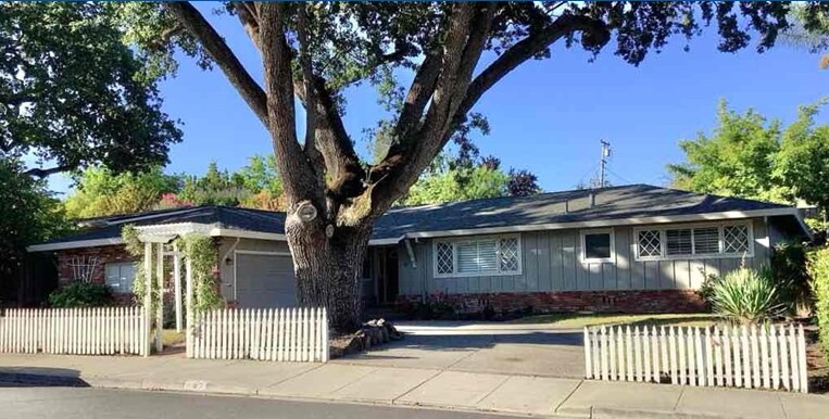 Building Photo - 647 Bonita Ave