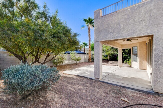 Building Photo - MASSIVE 5 BEDROOM, 2 STORY HOME IN DESIRABLE RHODES RANCH GOLF COURSE COMMUNITY!