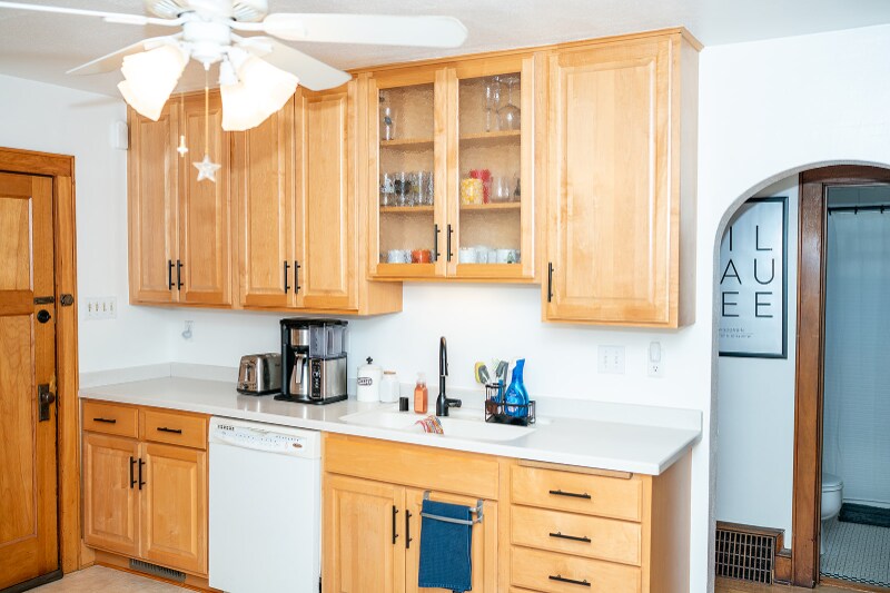 Building Photo - 539 N 53rd St