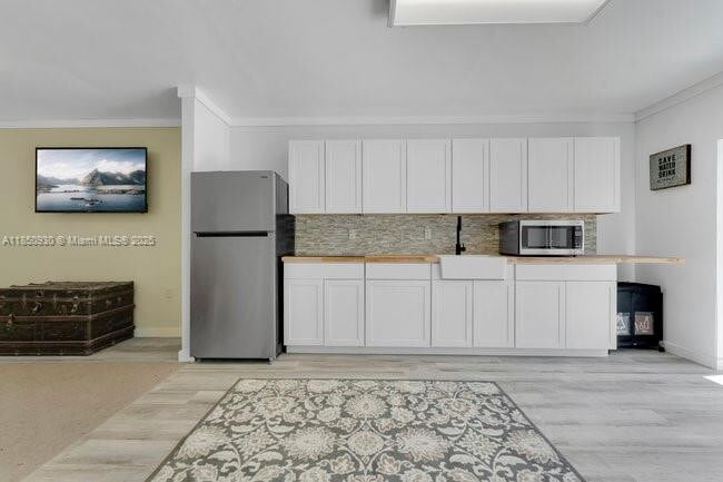 Building Photo - 209 S Palmway