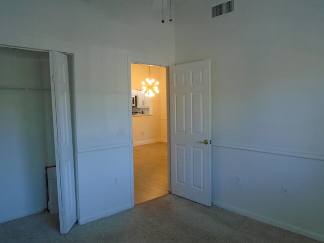 Building Photo - 3760 N Jog Rd