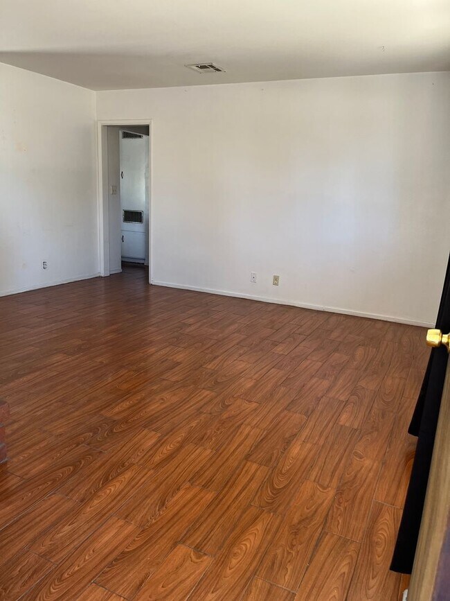Building Photo - 18515 Symeron Rd