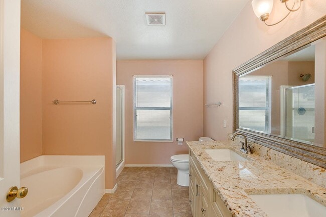 Building Photo - Charming 4 Bed home in Avondale with commu...