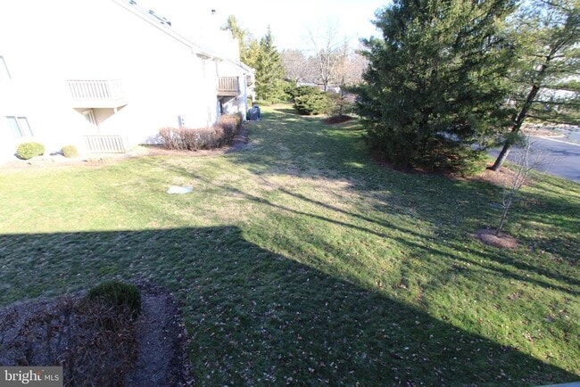 Building Photo - 2202 Aspen Dr