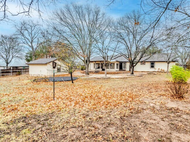 Building Photo - 317 Cedar Dr