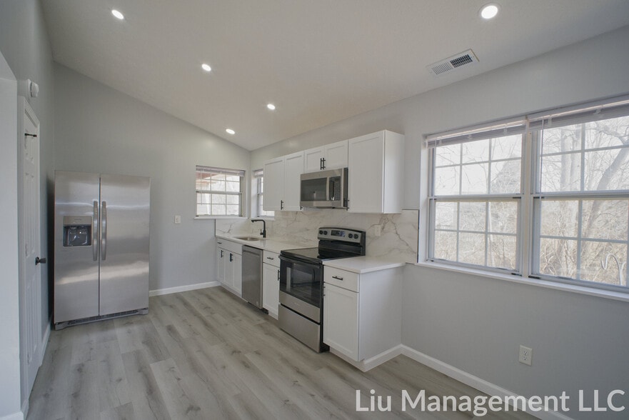 Building Photo - 6069 Buell Ln