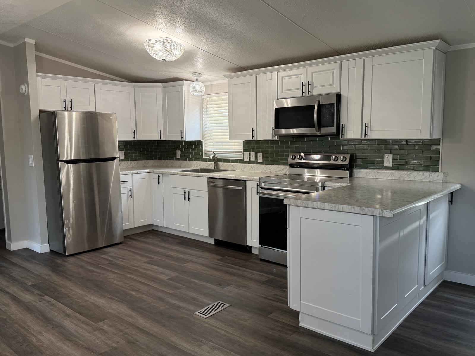 Kitchen - 1403 Harper Dr