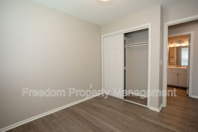 Building Photo - 10116 Wimbledon Ct