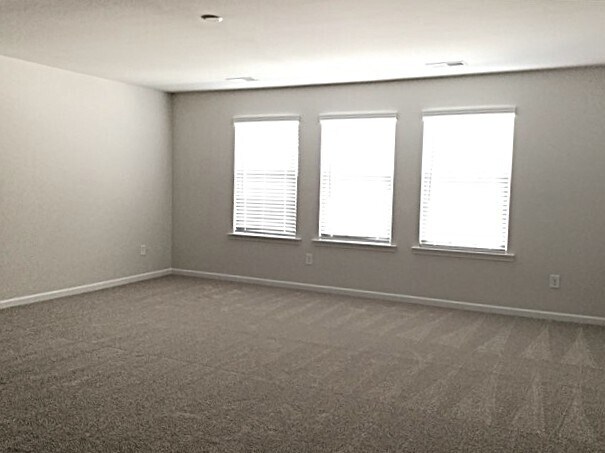 Building Photo - 14312 Little Pine Dr