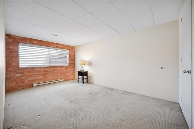 Building Photo - 630 Vernon Ave